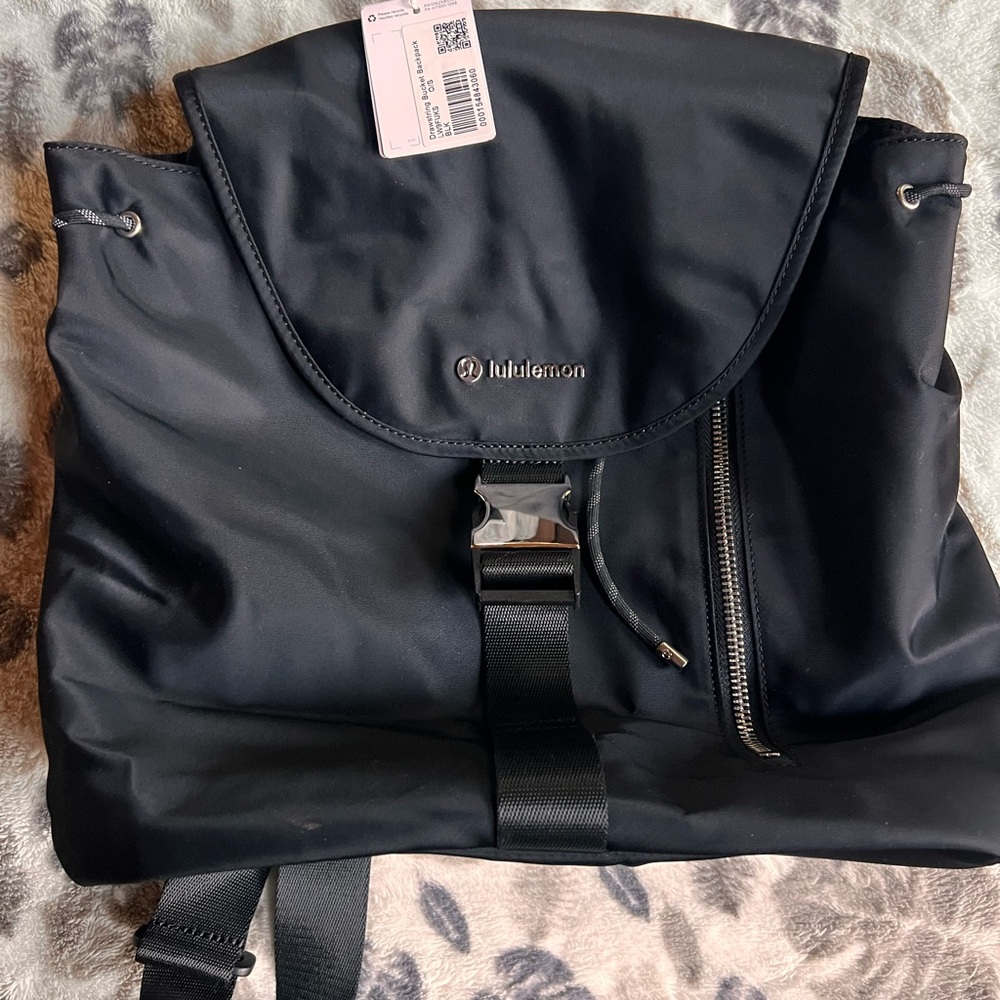Lululemon drawstring bucket backpack 10L